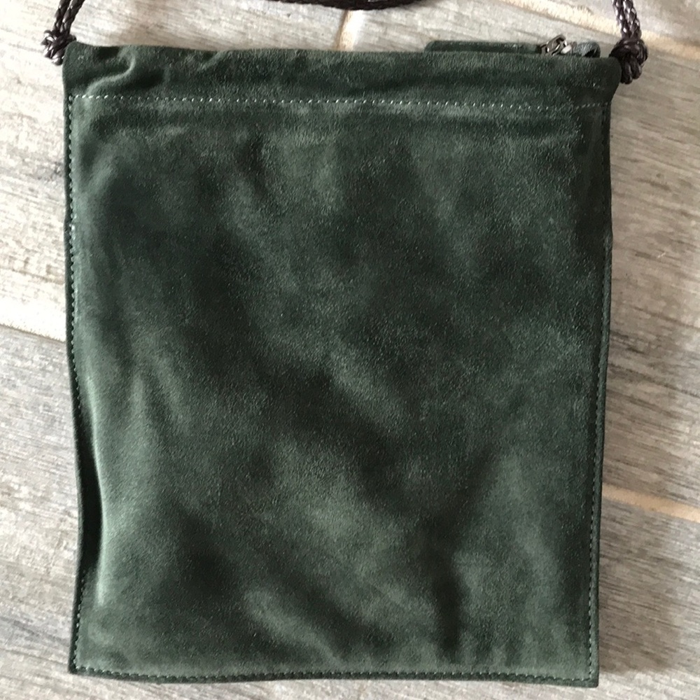 Crossbody - Picture 2 of 5